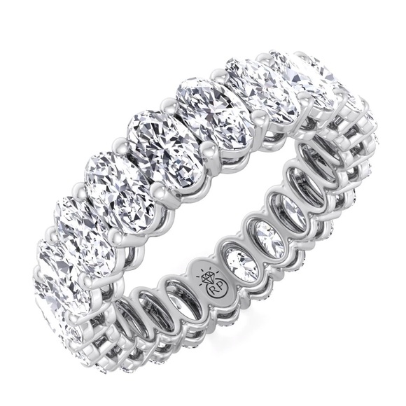 Jewelry - STUNNING 6.05 earth mined oval eternity band